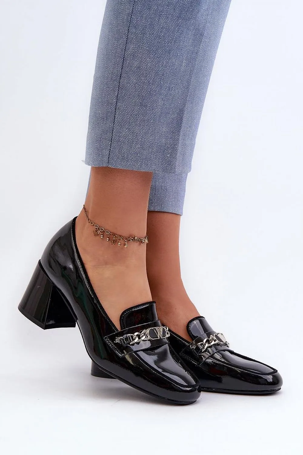 Block heel pumps