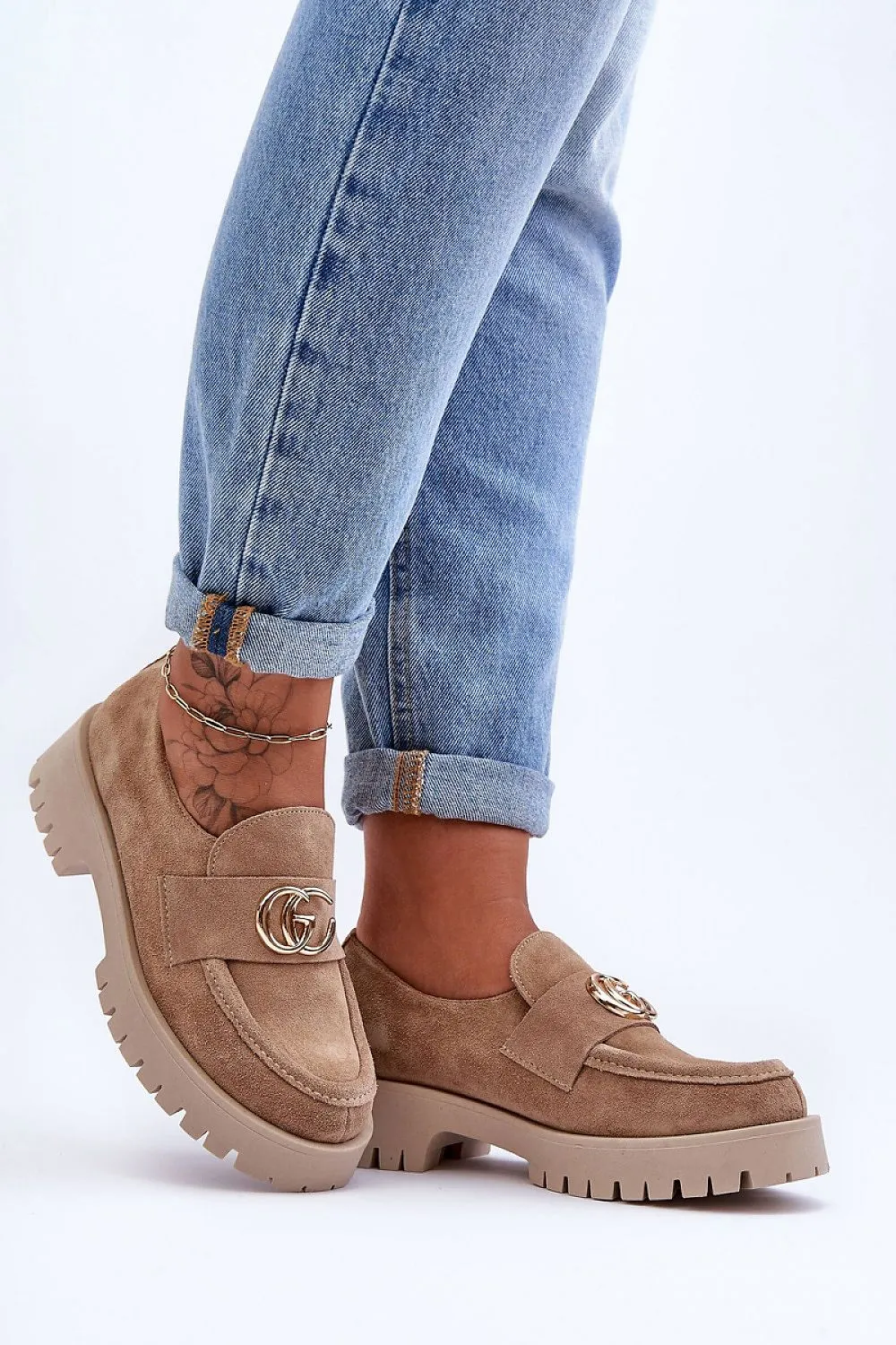 Heeled low shoes