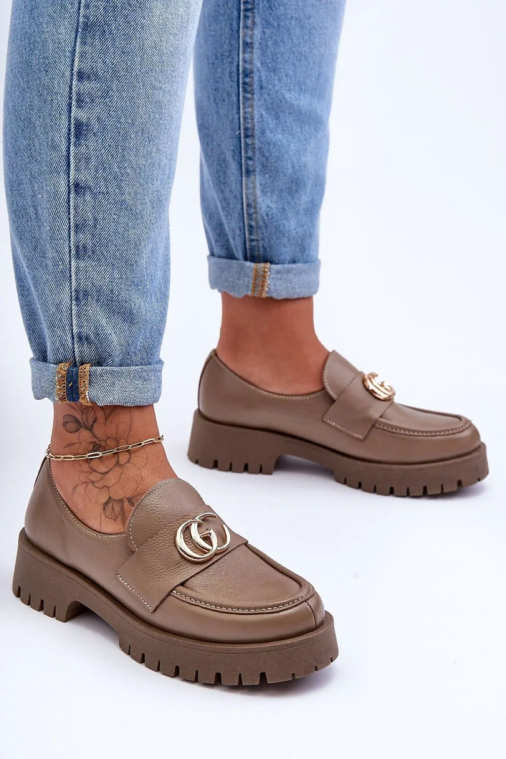 Heeled low shoes