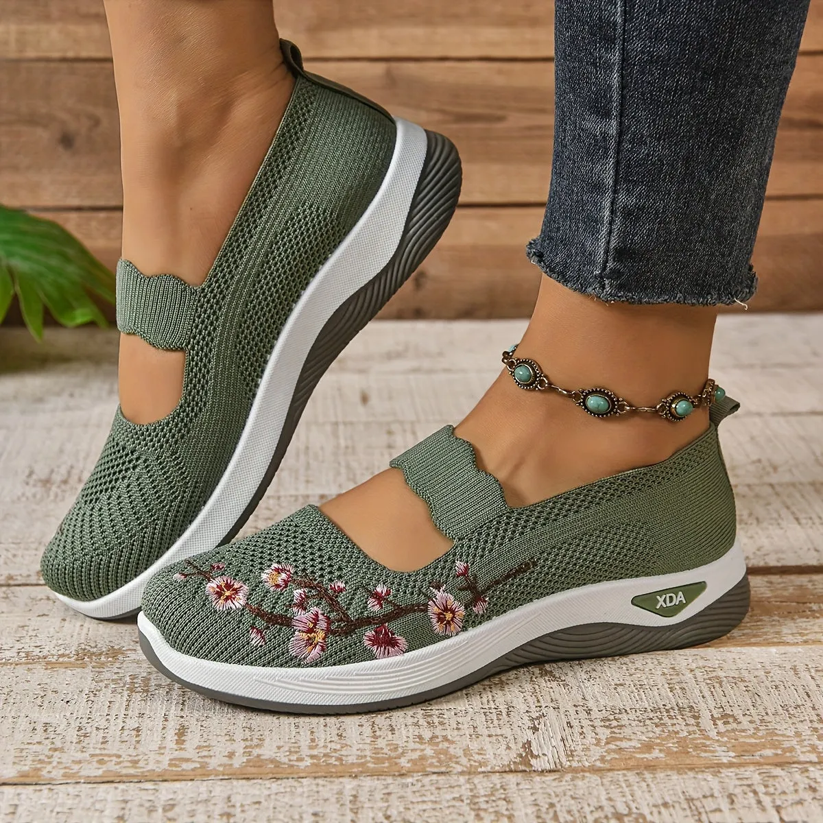 SupportPlus™ | Non-slip orthopedic shoes   FREE INSOLES