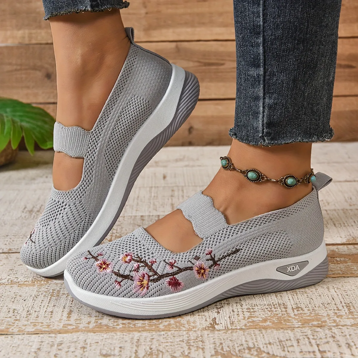 SupportPlus™ | Non-slip orthopedic shoes   FREE INSOLES